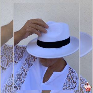 Chapéu branco fita preta | Casa do Axé Udi