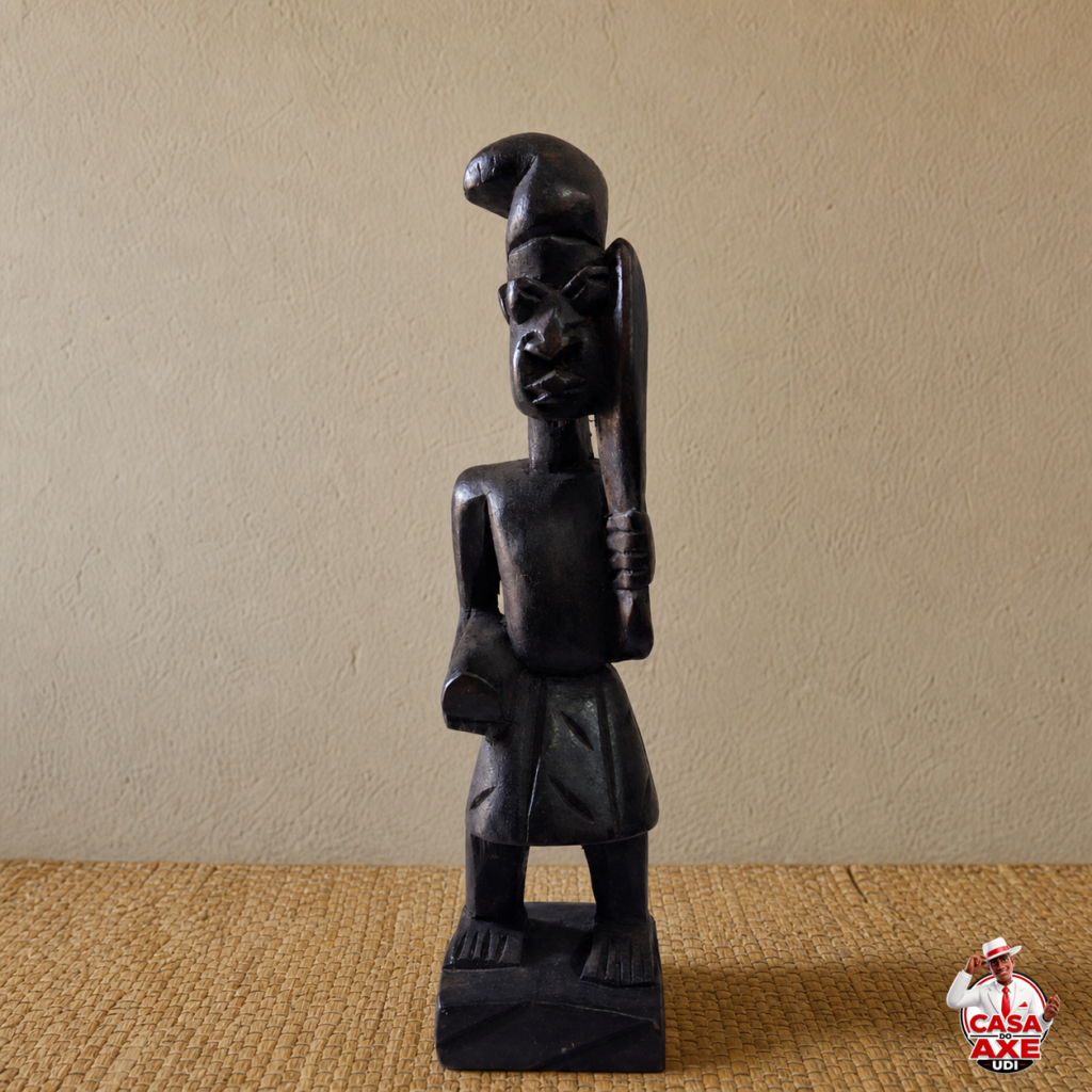 Escultura de Madeira Preta - Modelo 04 | Casa do Axe Udi