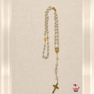 Terço de Pérola com Crucifixo Dourado | Casa do Axe Udi
