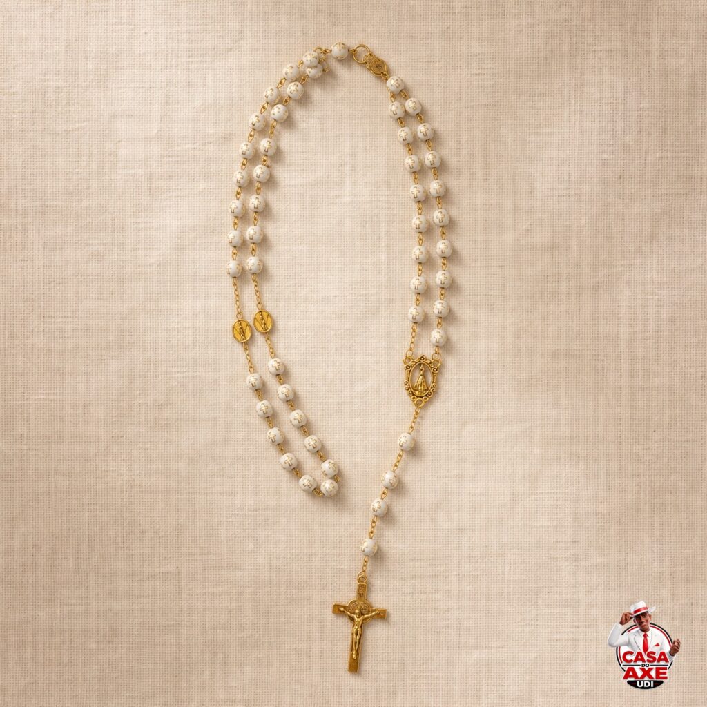 Terço Pérola com Crucifixo Dourado | Casa do Axe Udi