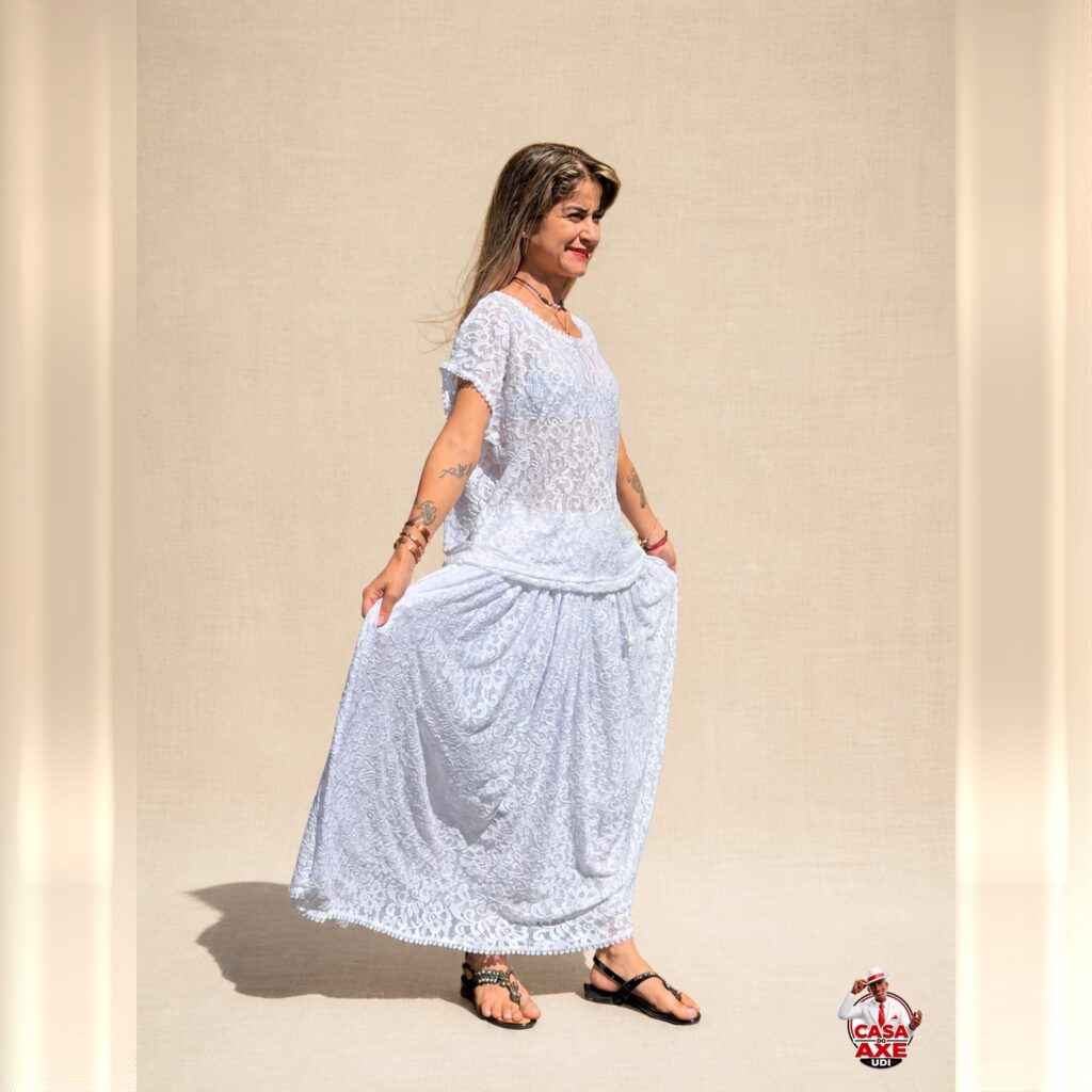 Conjunto Feminino Branco de Renda 2 peças | Casa do Axe Udi