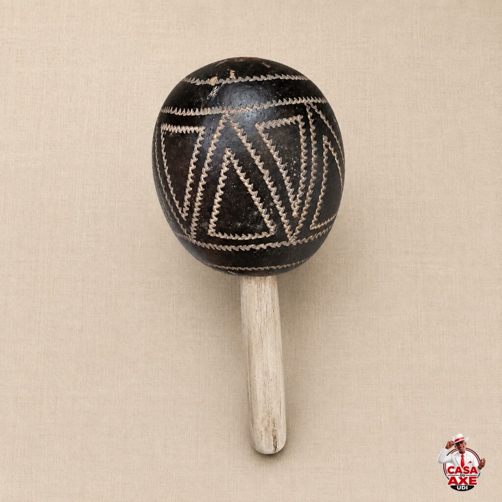 Chocalho de Cabaça Preto com Cabo | Casa do Axe Udi
